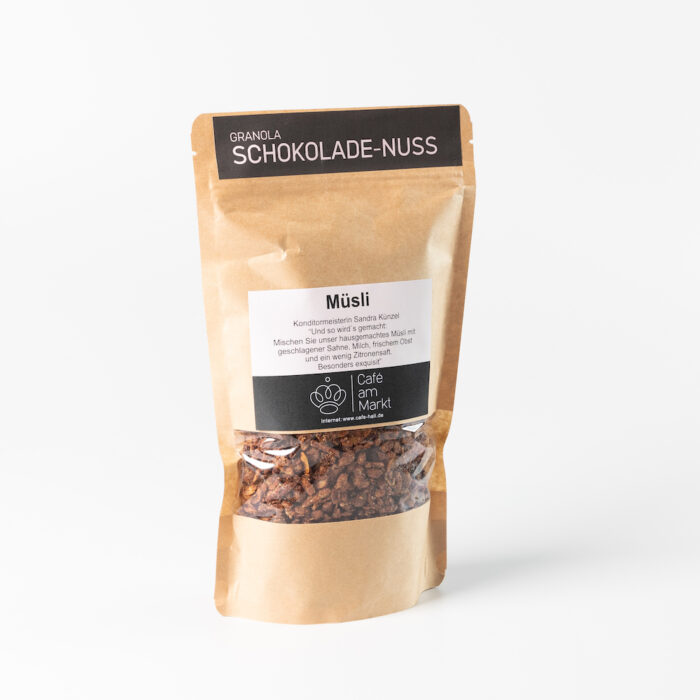 Zu sehen ist unser Müsli Granola Schokoladen Nuss in der Tüte.